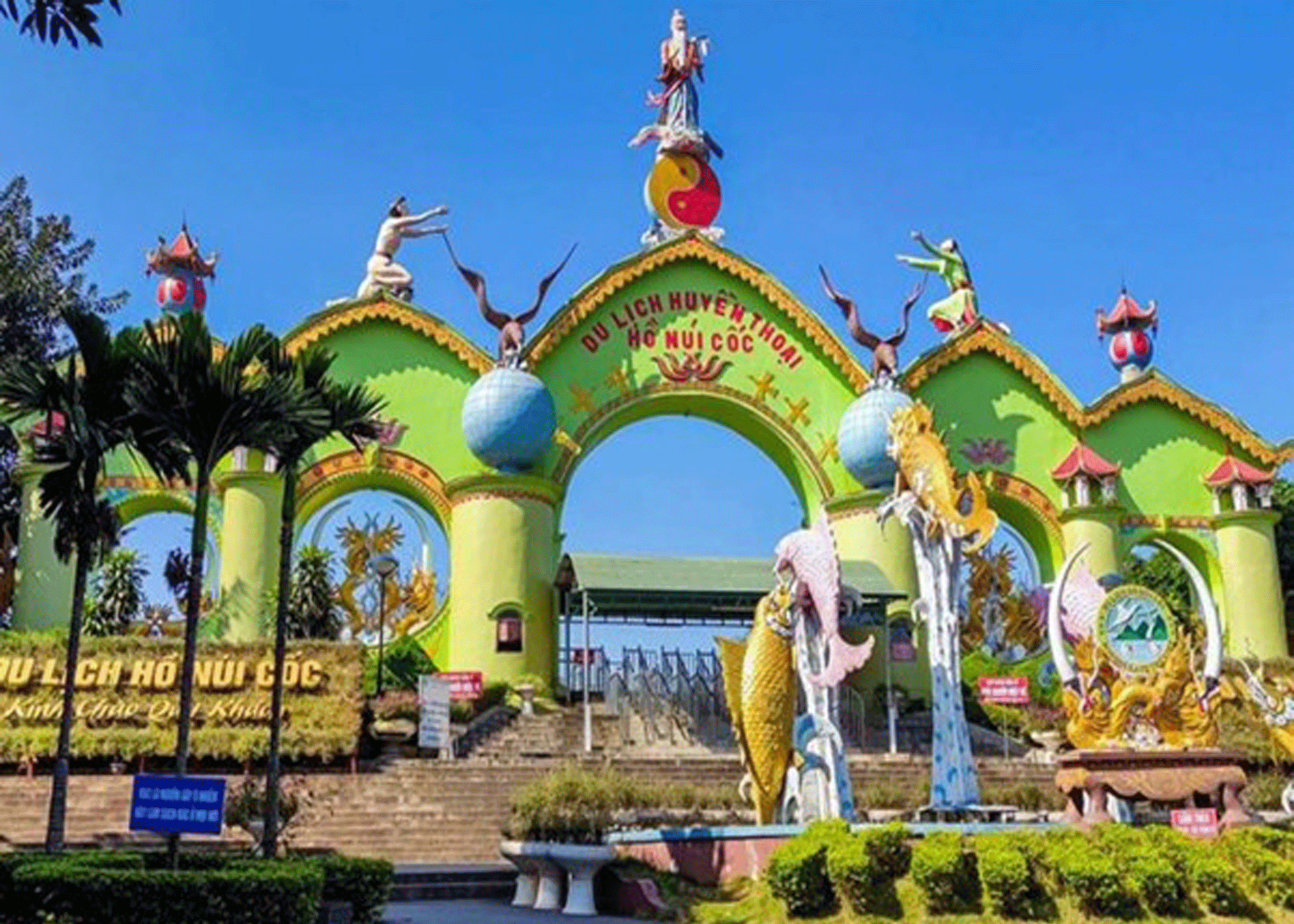 Huyền Thoại Cung - Núi Cốc
