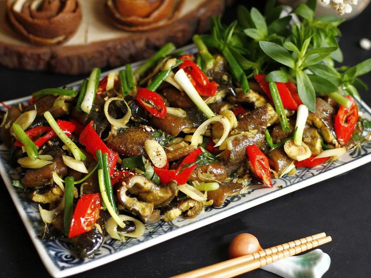 Khám phá ẩm thực Thiên Cầm: Món nào ngon? Nhà hàng chất lượng