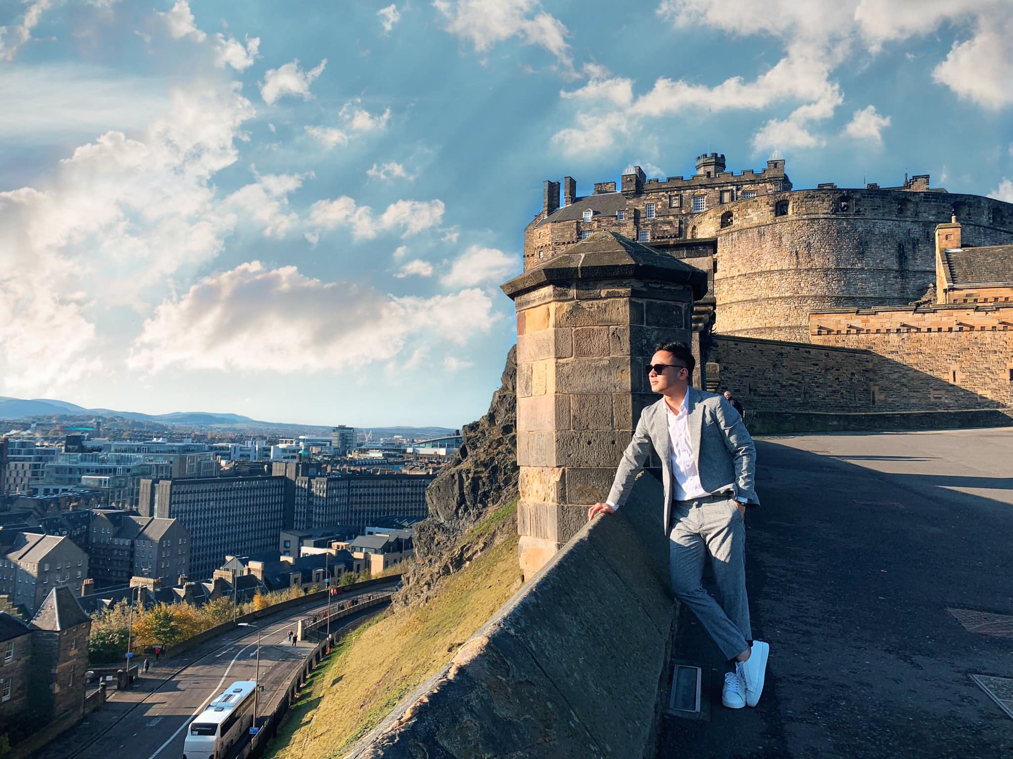 Kinh nghiệm du lịch Edinburgh thủ đô cổ kính của Scotland