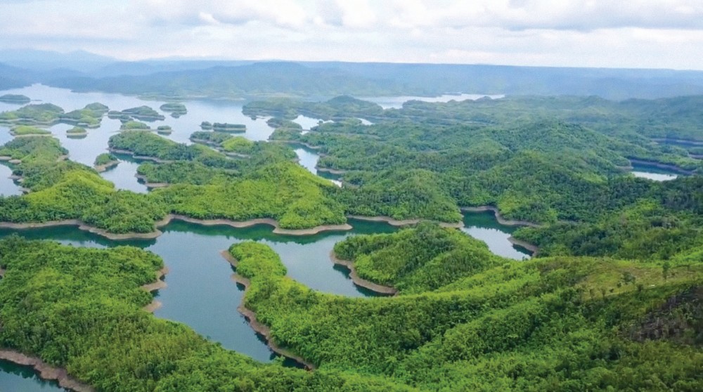Kinh nghiệm du lịch Tà Đùng: đi lại, ăn ở, khám phá