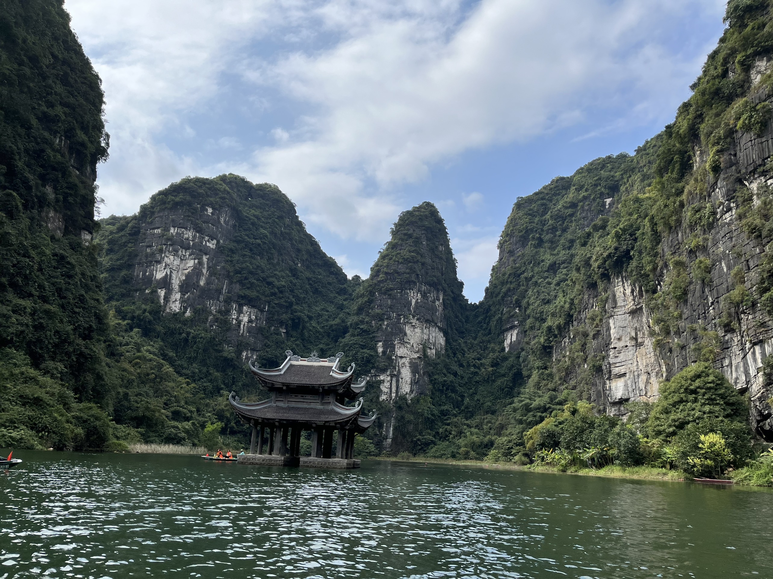 Tổng hợp kinh nghiệm du lịch Tràng An năm 2023