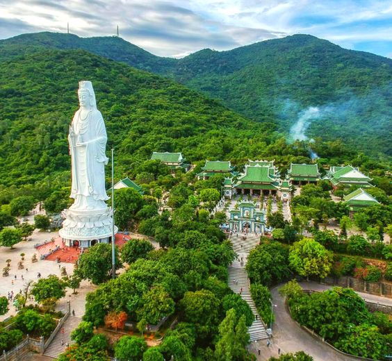 Kinh nghiệm thăm quan bán đảo Sơn Trà cập nhật chi tiết nhất