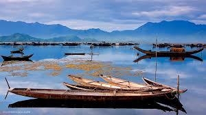 Làng chài Lăng Cô
