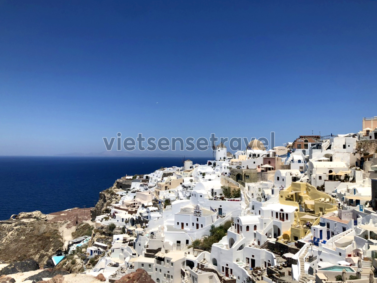 Khám phá Làng Oia trên đảo Santorini
