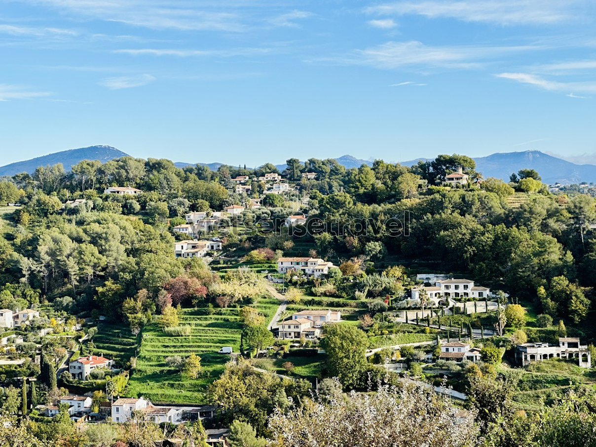 Khám phá Saint-Paul-De-Vence ngôi làng Trung cổ ở Pháp