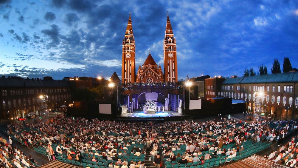 Lễ Hội Szeged Open-Air: Sân khấu nghệ thuật giữa lòng Szeged