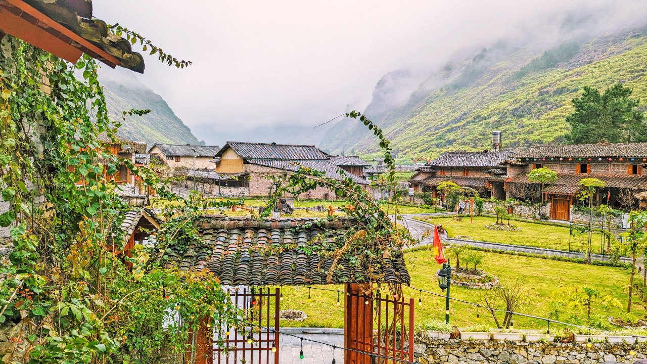 Mèo Vạc Valley: Chi Tiết Giá Và Dịch Vụ Cập Nhật 2025