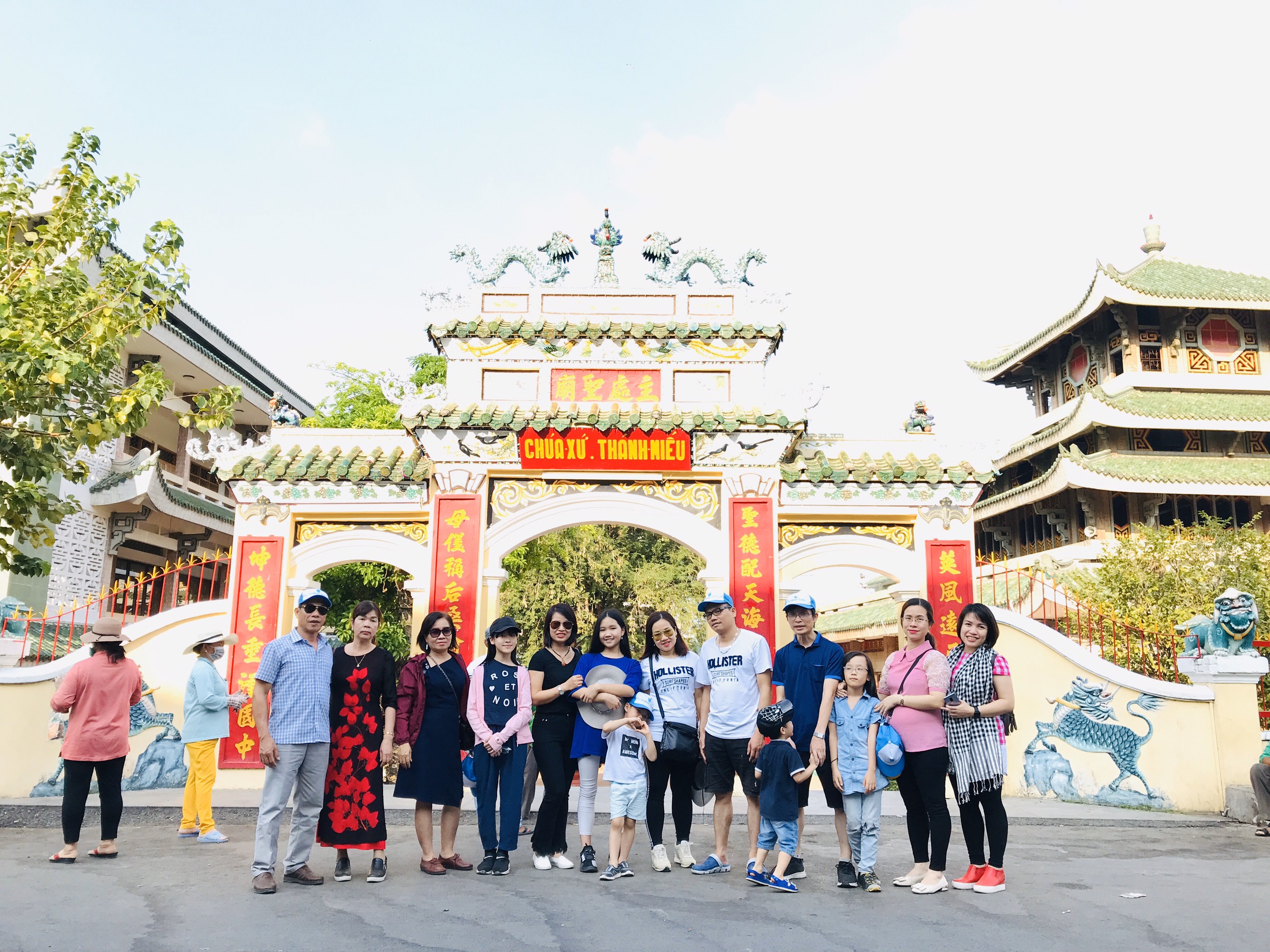 Miếu Bà Chúa Xứ Núi Sam – Địa điểm tâm linh nổi tiếng An Giang