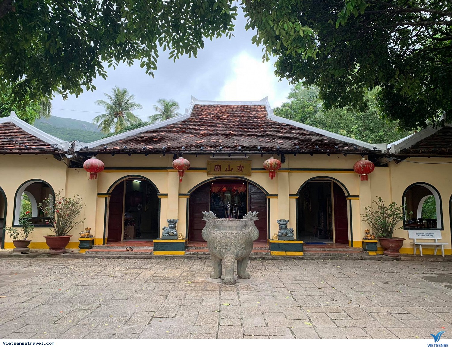 Miếu bà Phi Yến
