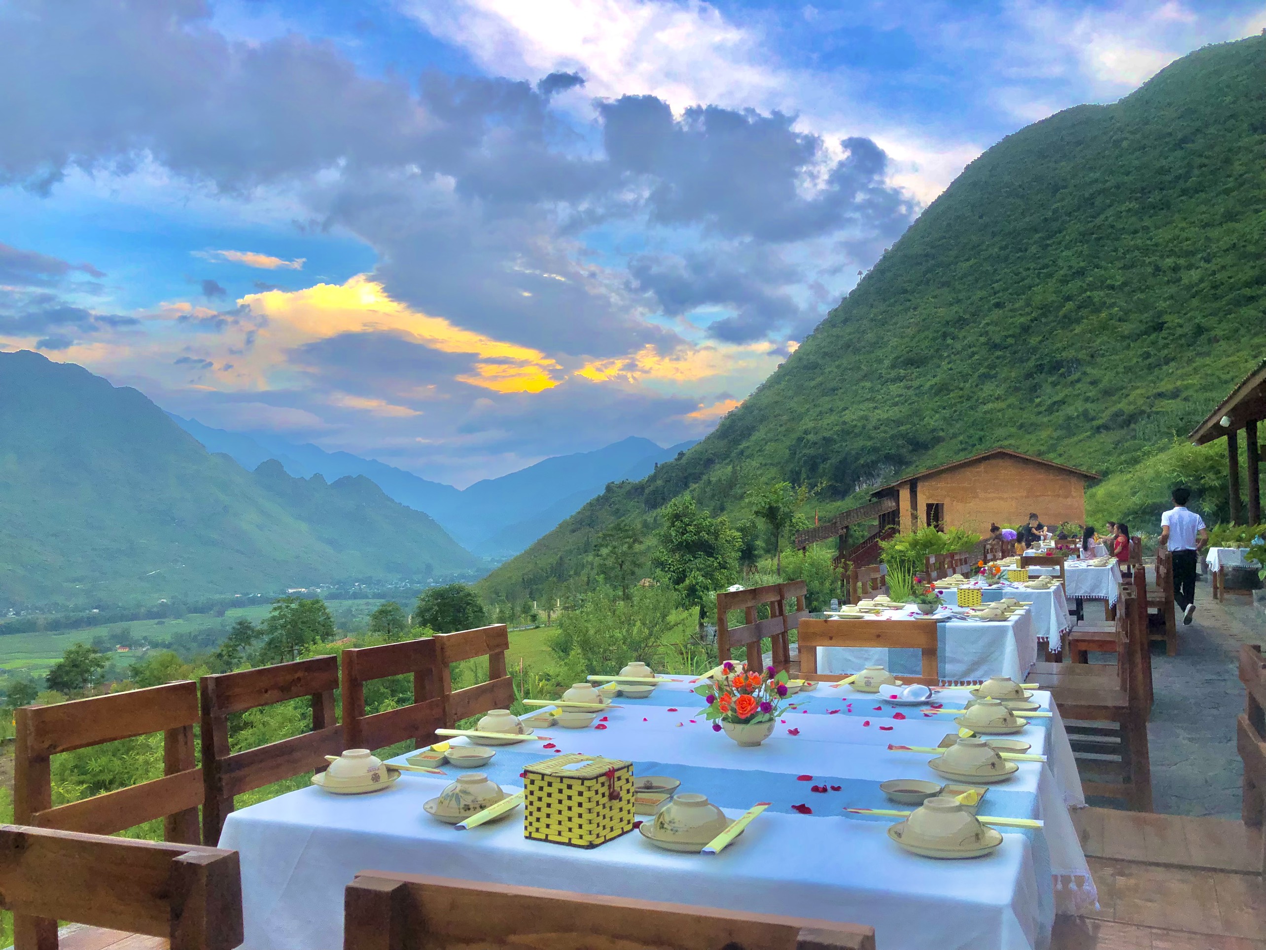 Danh sách Nhà hàng Quán ăn ở Hà Giang Du khách Cần biết