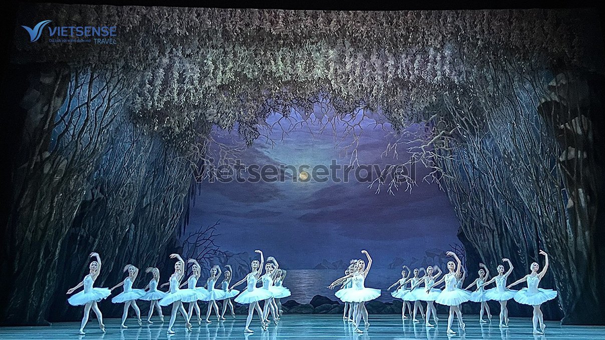 Toàn cảnh Nhà hát Mariinsky ở thành phố Saint Petersburg