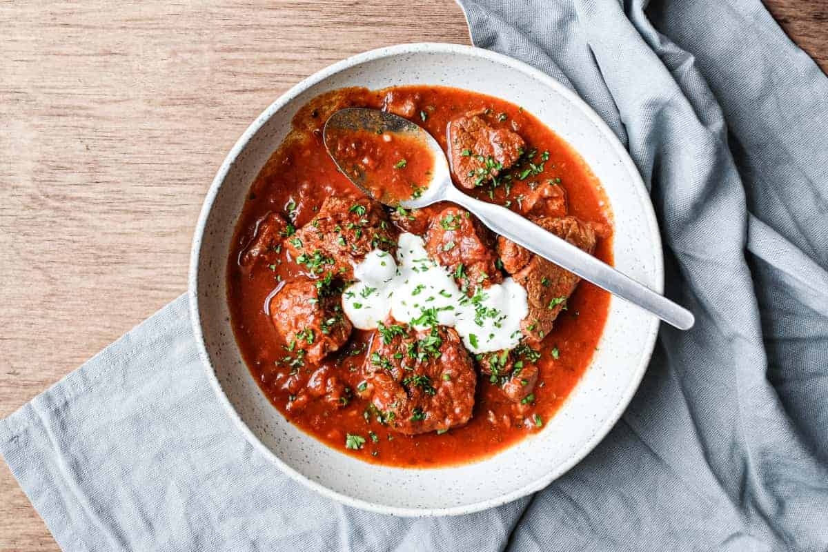 Món thịt hầm Porkolt – Tinh hoa ẩm thực của Hungary