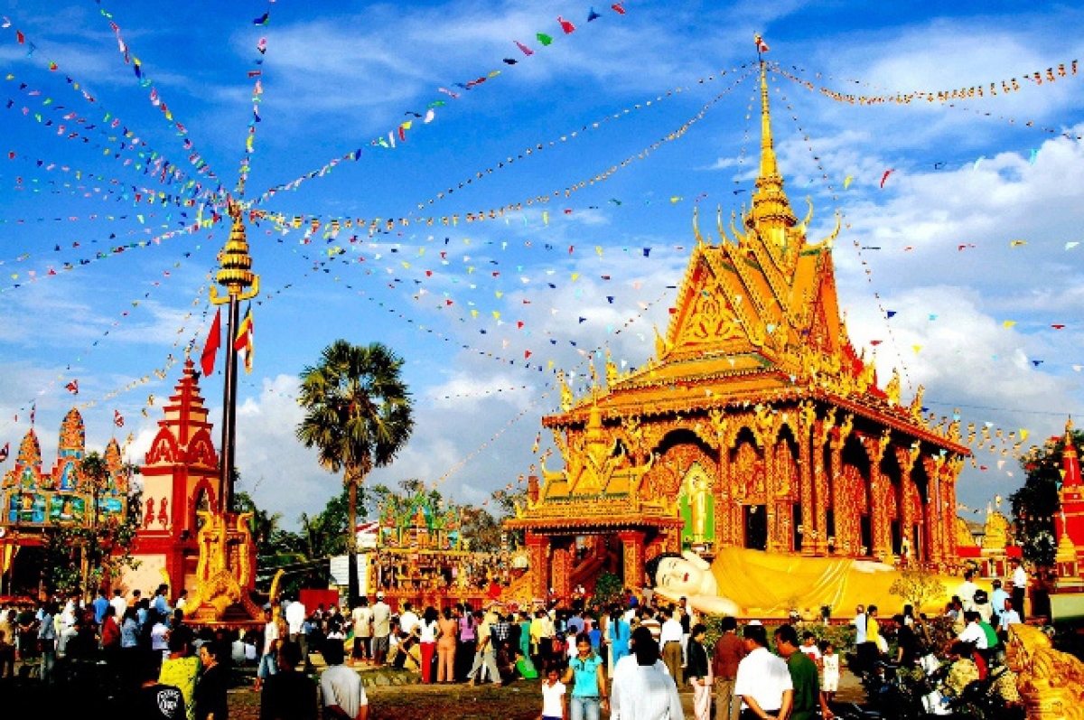 Trải Nghhiệm Tết Chôl Chnăm Thmây ở Sóc Trăng
