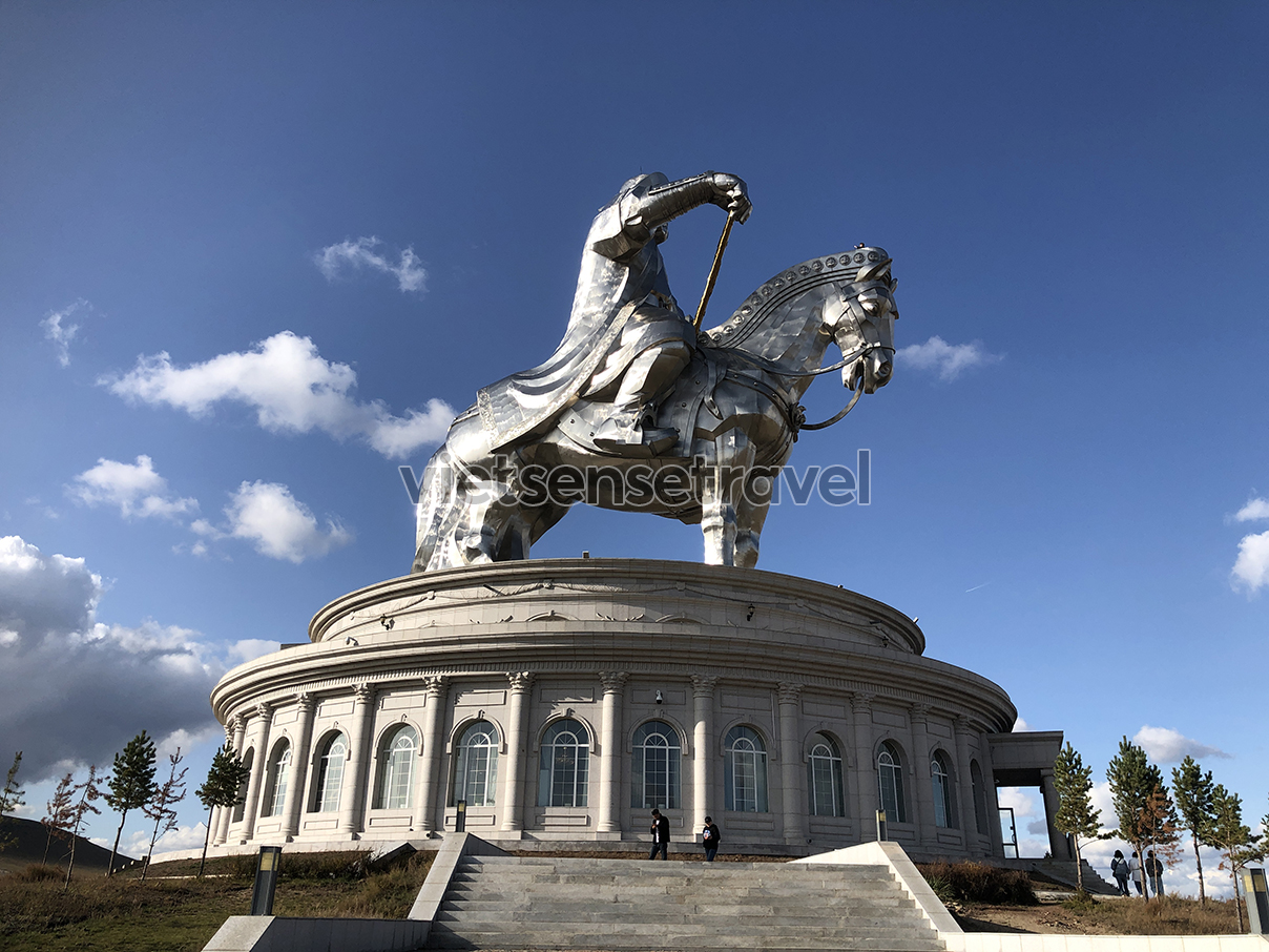Thành Cát Tư Hãn Chinggis Khaan