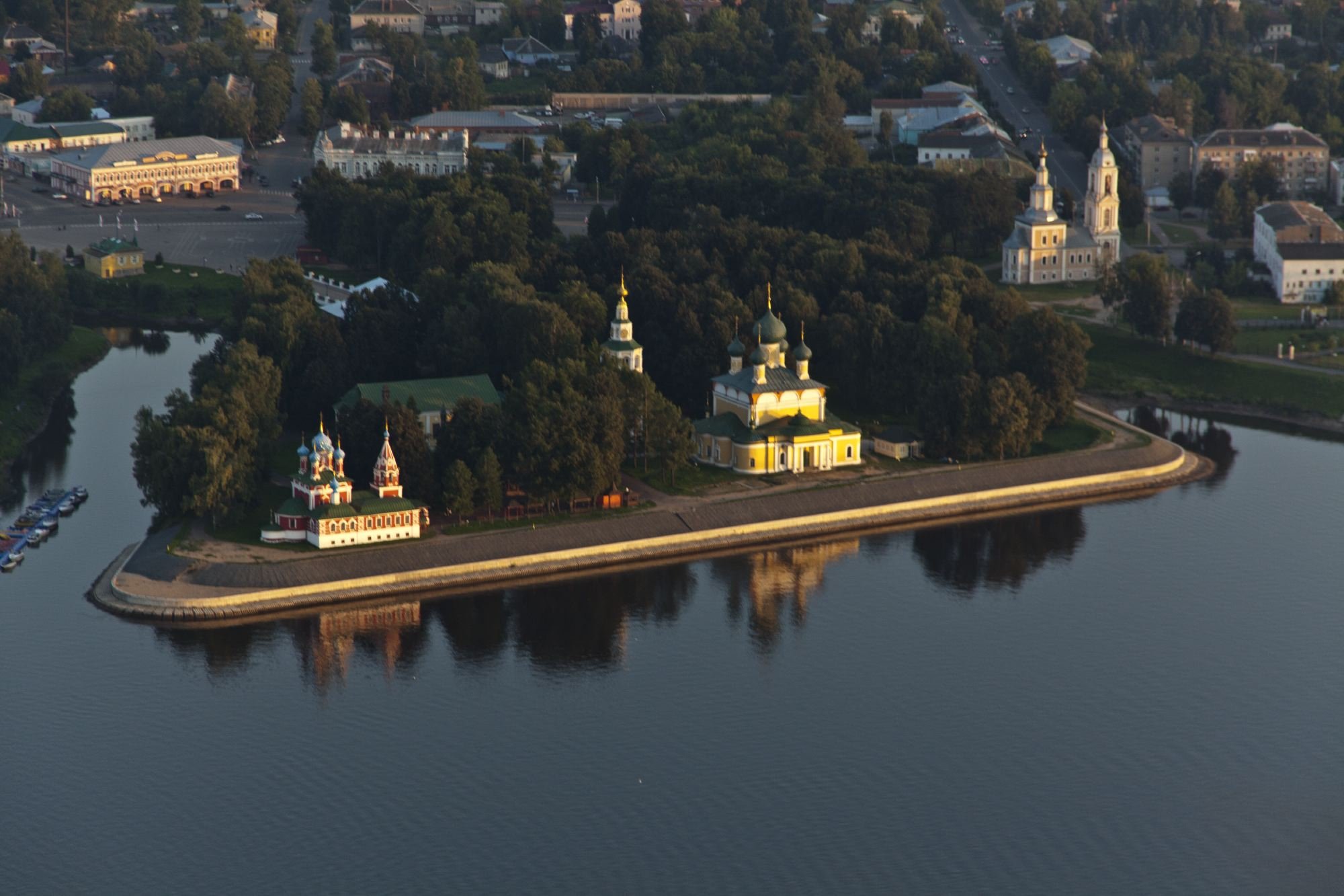 Uglich: Thị trấn cổ kính xinh đẹp bên bờ sông Volga