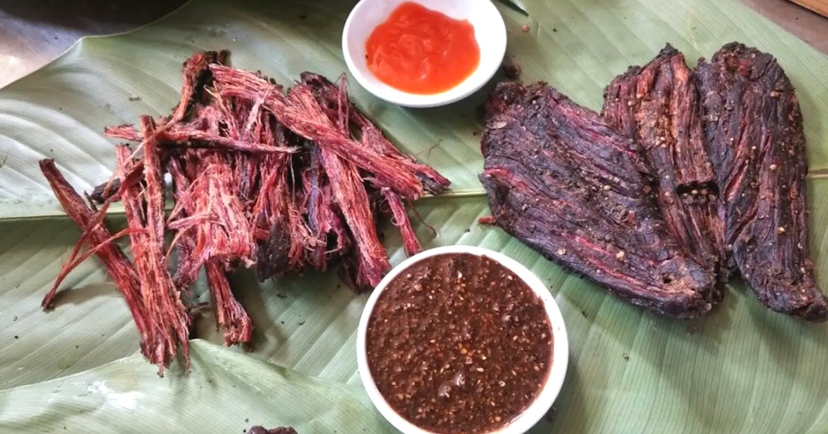 Thịt trâu gác bếp