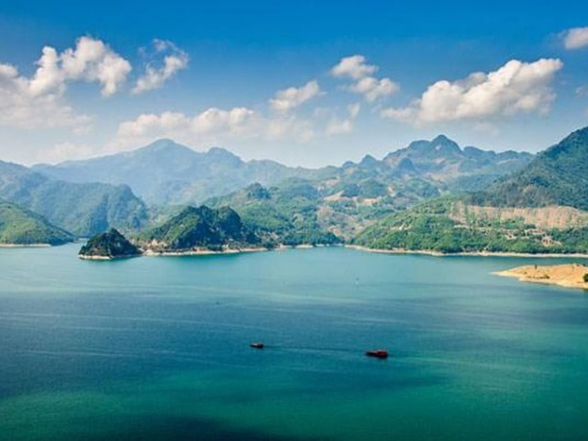 Thung Nai Vịnh Hạ Long trên cạn