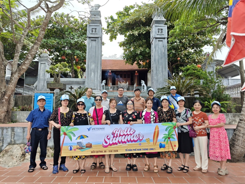 Tổ Dân phố Nam Thăng Long 1 du lịch biển Quỳnh - Nghệ An