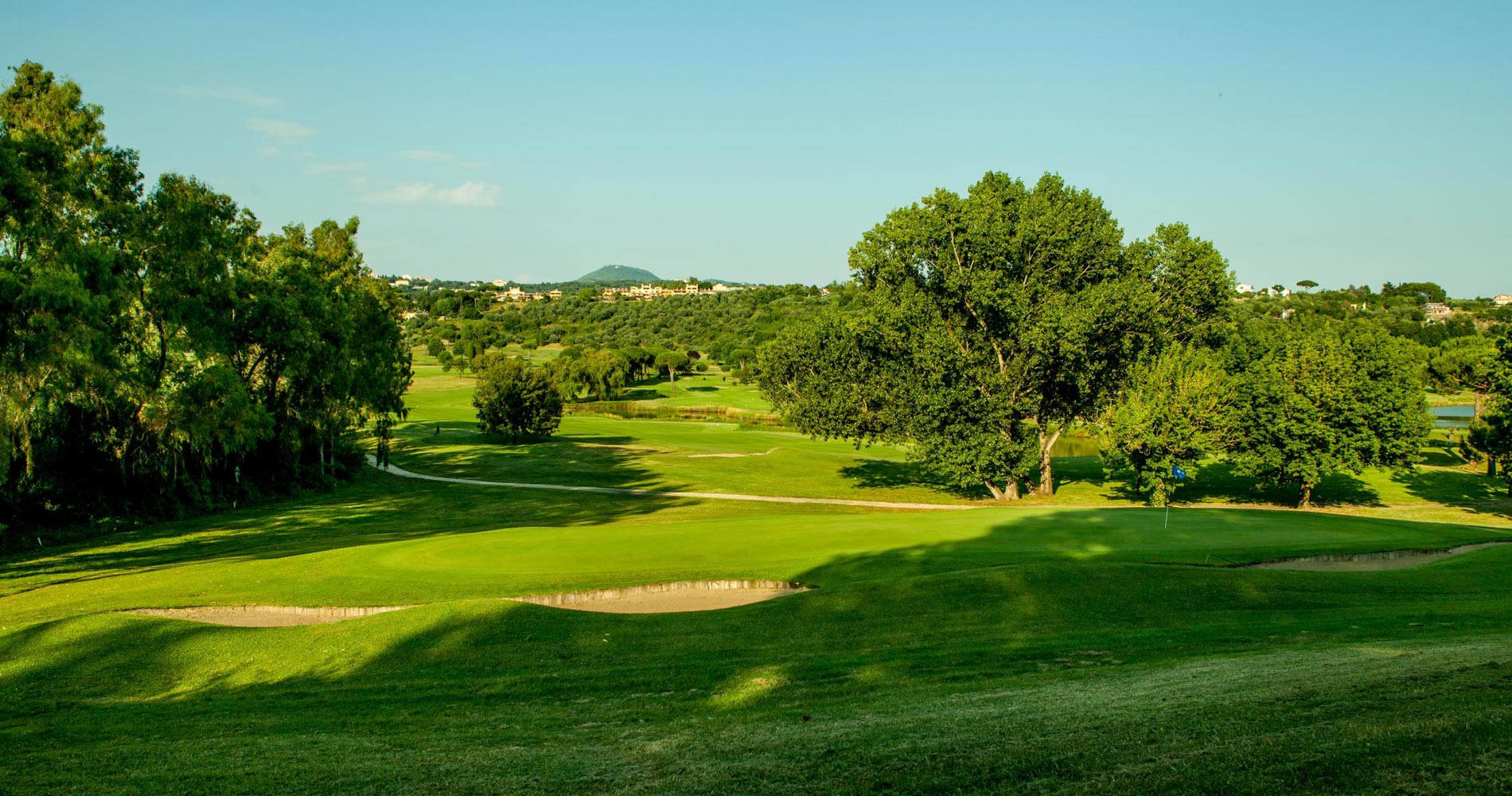 Tour golf Thành Rome, ấn tượng tuyệt vời