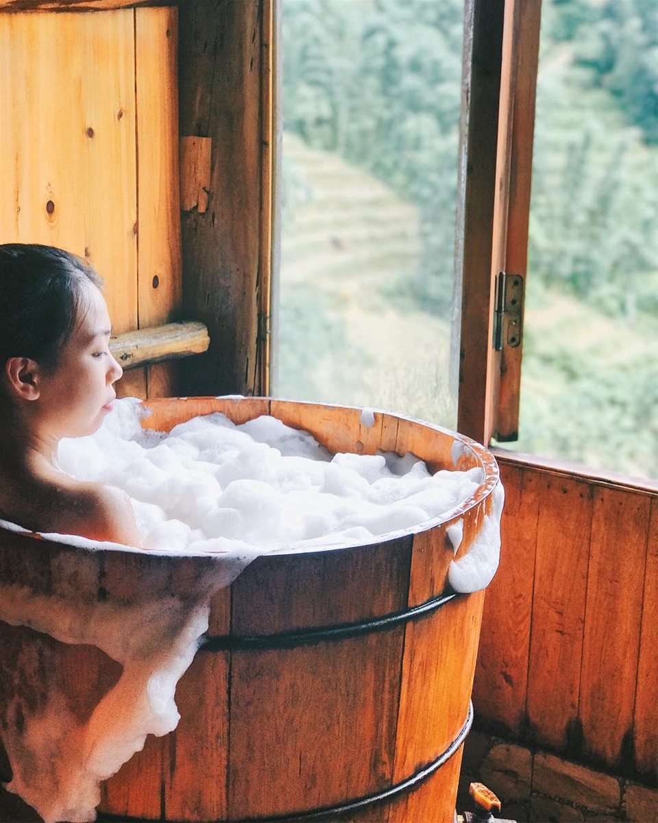 Trải Nghiệm Tắm Lá Thuốc Người Dao Đỏ Sapa