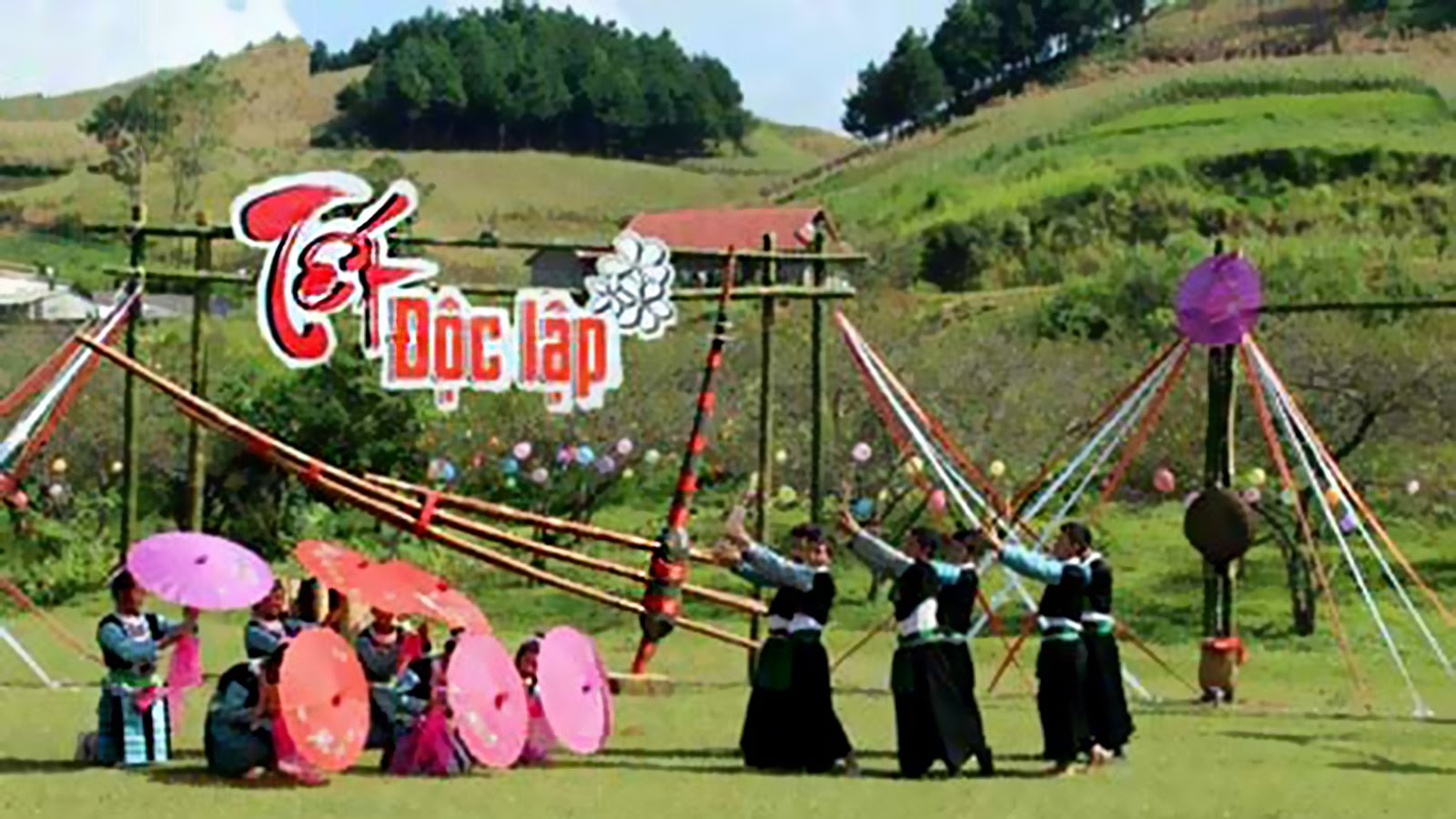Trải nghiệm Tết Độc lập ở Mộc Châu với người Mông