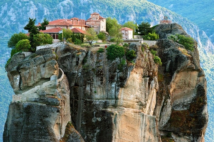 Tu viện Meteora - Kỳ quan kiến trúc ở Hy Lạp