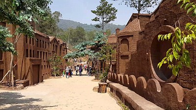 Đường hầm đất sét– Địa điểm check in độc lạ tại Đà Lạt Đường hầm đất sét– Địa điểm check in độc lạ tại Đà Lạt