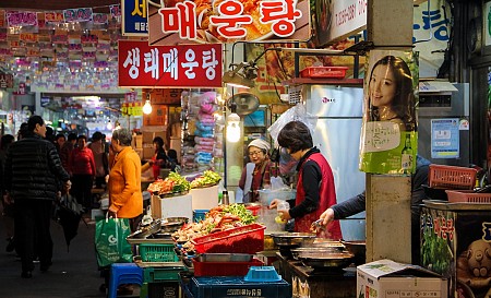 5 Chợ Đêm Nổi Tiếng Nhất Seoul