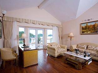 Cát Bà Island Resort