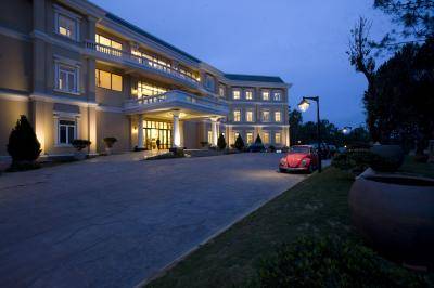 Đà Lạt Eden Lake Resort