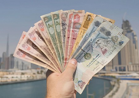 Đổi tiền Dirham khi đi Dubai