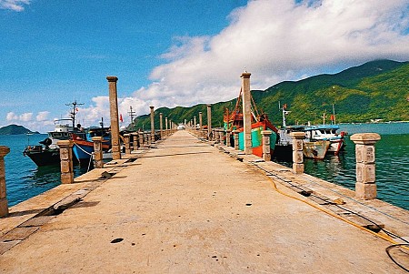 Ghé thăm cảng Bến Đầm cửa ngõ nổi tiếng bậc nhất xứ đảo