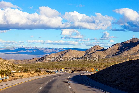 Hoang Mạc Mojave: Vi vu bình nguyên vô tận Tây Đông
