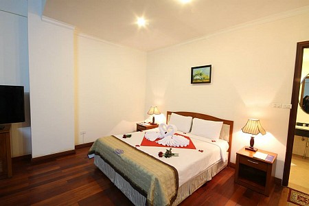 Holiday View Cát Bà