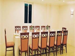 Holiday View Cát Bà