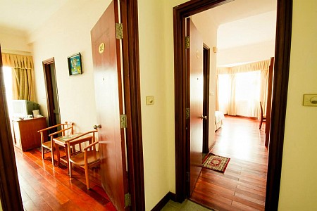 Holiday View Cát Bà