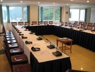 Holiday View Cát Bà