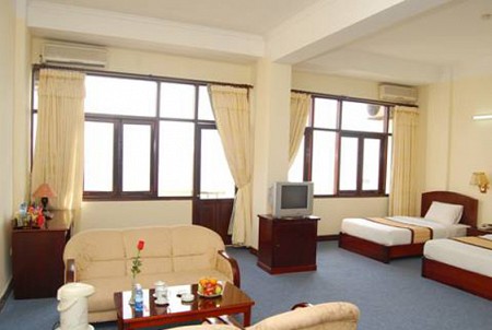 Khách sạn Bạch Đằng Hạ Long