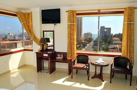 Khách sạn Bình Phương