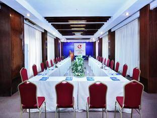 Khách sạn Century Riverside