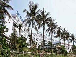 Khách sạn Century Riverside