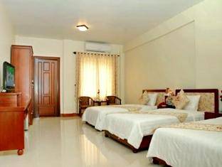 Khách sạn Crown Huế