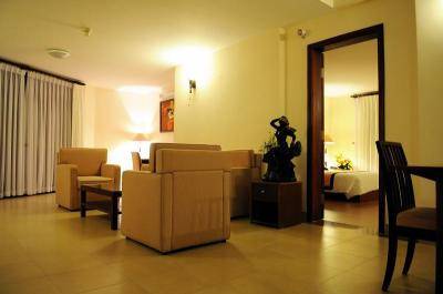 Khách sạn Dona Villa Đà Lạt