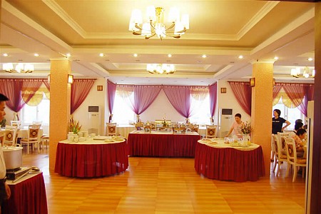 Khách sạn Golden Hạ Long