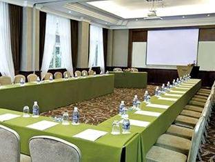 Khách sạn MoevenPick Hà Nội