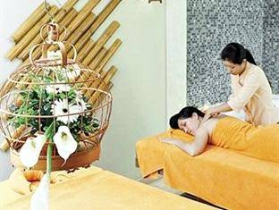 Khách sạn MoevenPick Hà Nội