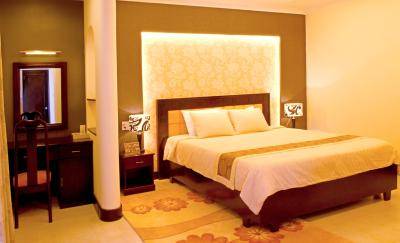 Khách sạn Petro House