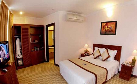 Khách sạn Phương Đông Cửa Lò