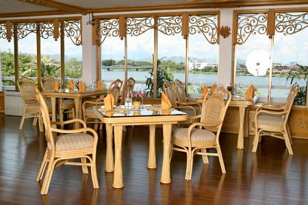 Khách sạn Resort & Spa Hương Giang