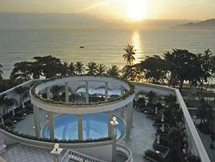 Khách sạn Sunrise Nha Trang